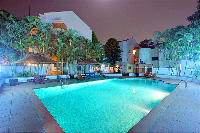 Apartment Gold